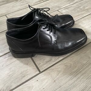 Mens Bostonian dress shoes